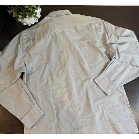 Van Heusen slim fit Dress Shirt - Picture 5 of 6